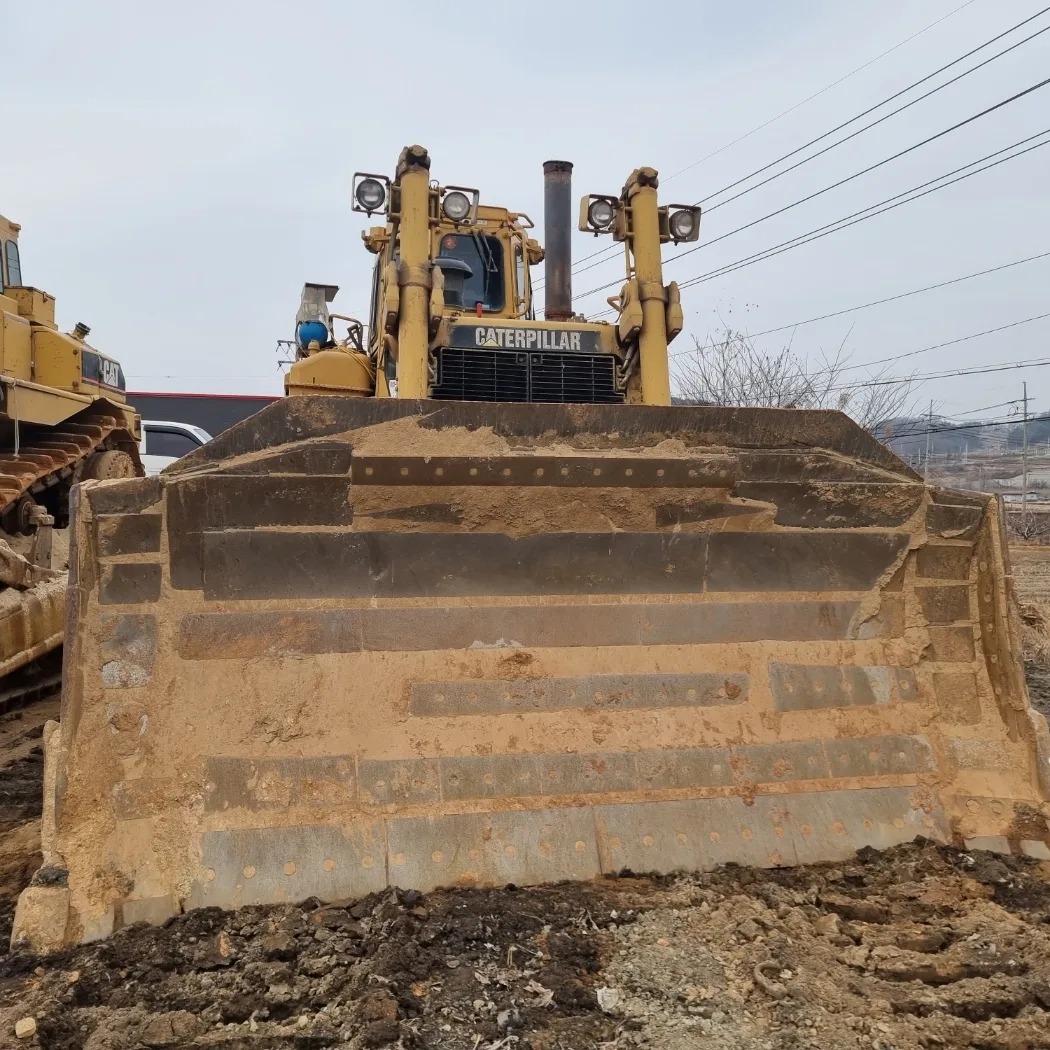  캐타필라 D9N 1987년식 6700만원 판매합니다.