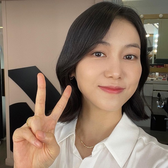  김옥빈, 클로즈업 할수록 또렷한 이목구비! 35세 동안 미녀 인증