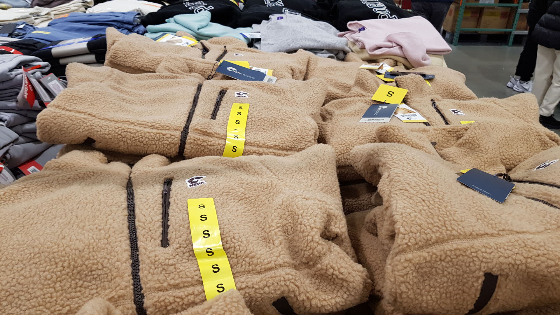 &Nu;&Epsilon;&Rho;&Alpha;
플리스집업자켓
S ASIAN SIZE
NEPA LADY FLEECE ZIPUP JK