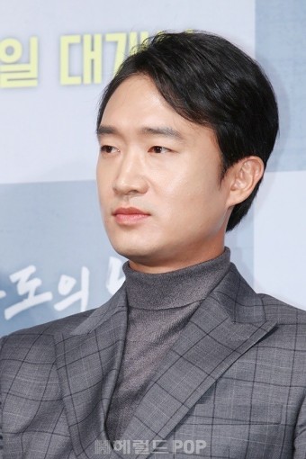 조우진 남자배우상 과거 결혼 아내 16