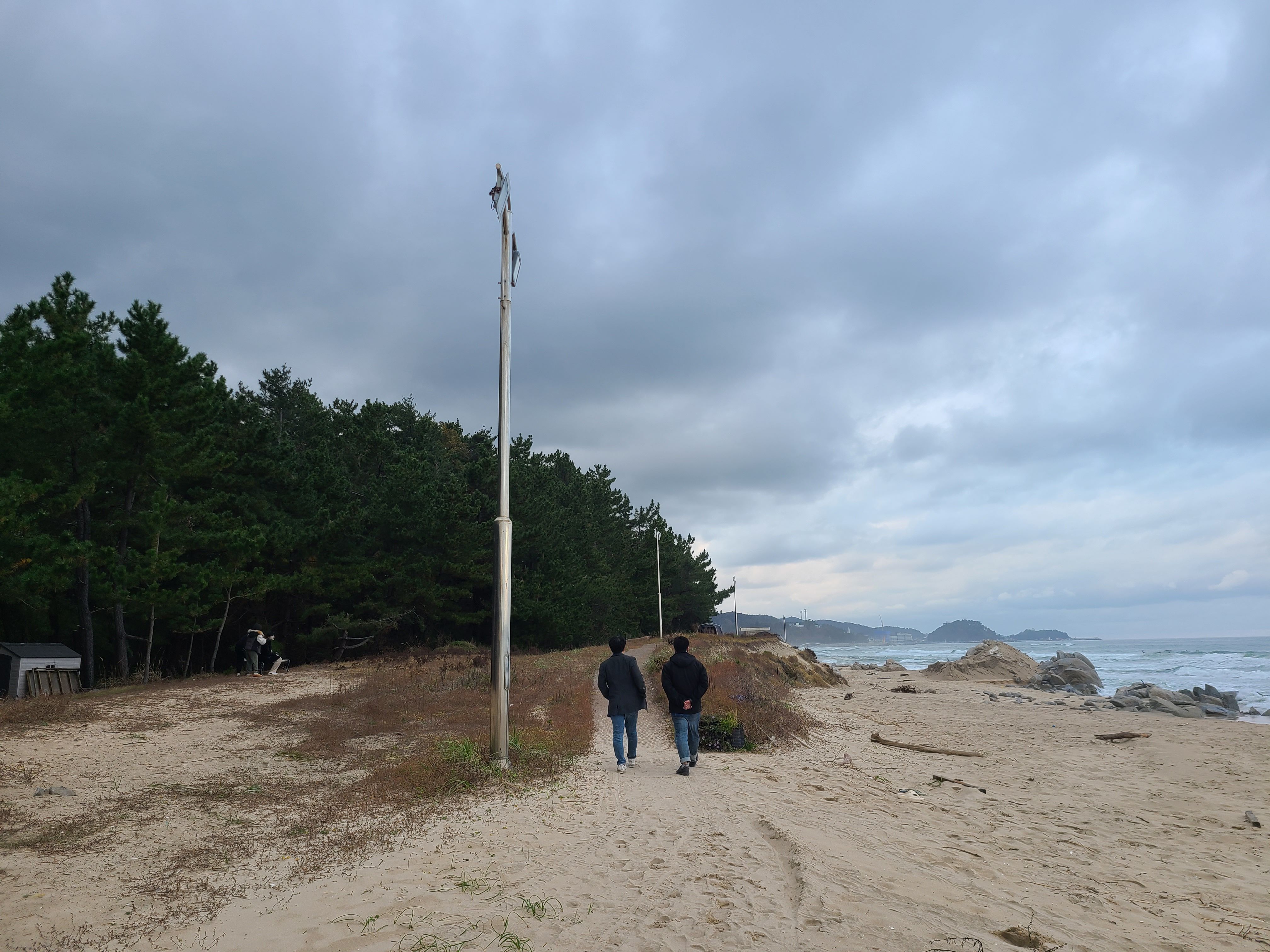 갯마을 해변으로 갈 수 있는 해변 산책로