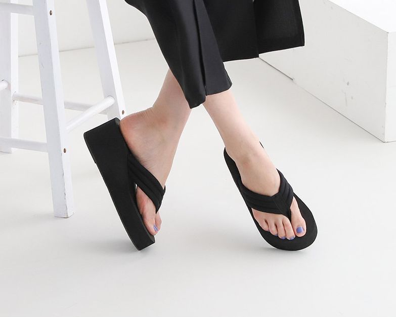  패브릭 볼륨끈 통굽 6cm 웨지 쪼리 슬리퍼