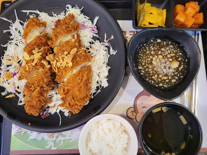 보라매-맛집-몽키스-돈까스-주차-메뉴-가격
