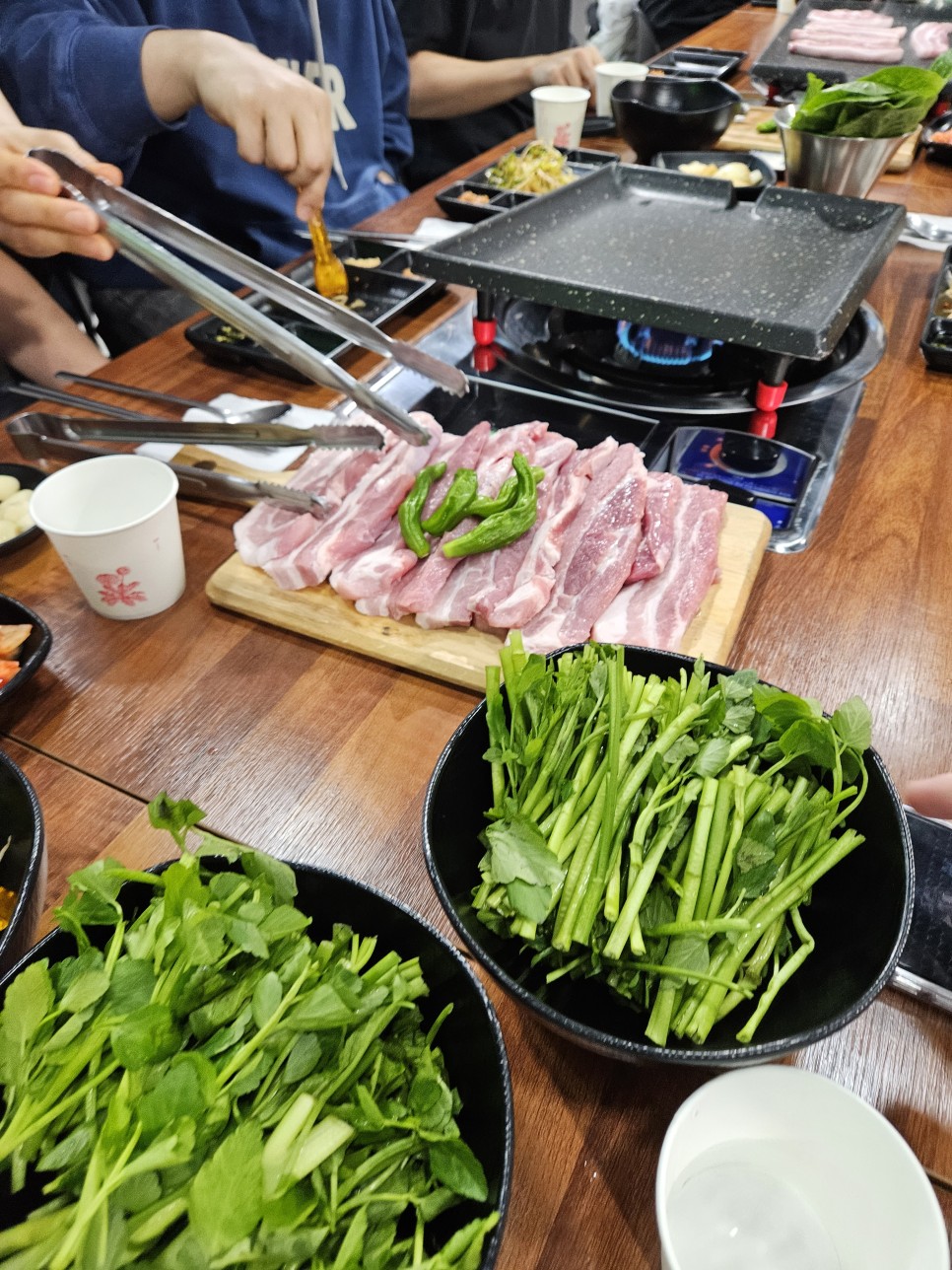 미나리꽃돼지 이미지