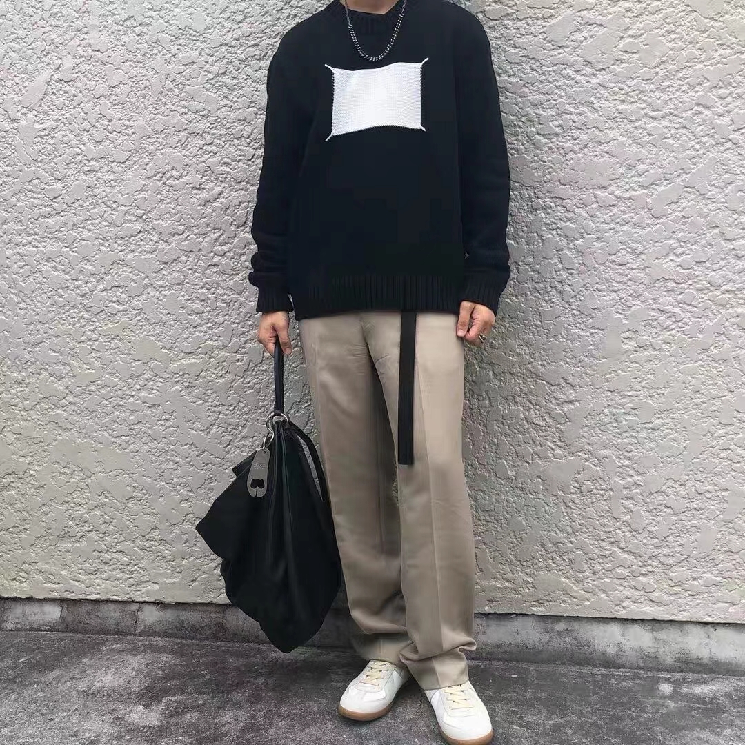  [MAISON MARGIELA] 메종 마르지엘라 로고 니트 스웨터 블랙