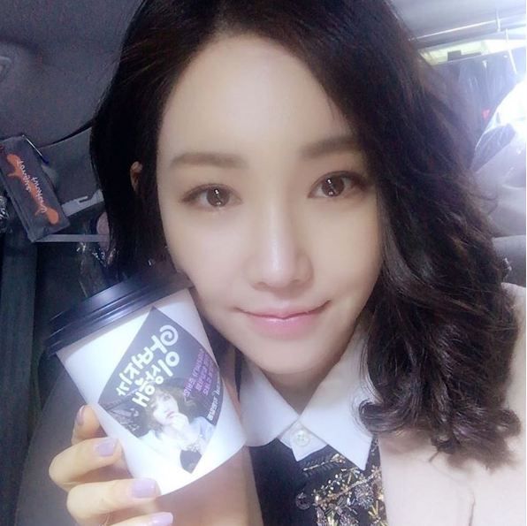 배우들 #이정현 #한예슬 #이유리 #공효진 40대 여배우 예쁘다는 말로는 부족해 14