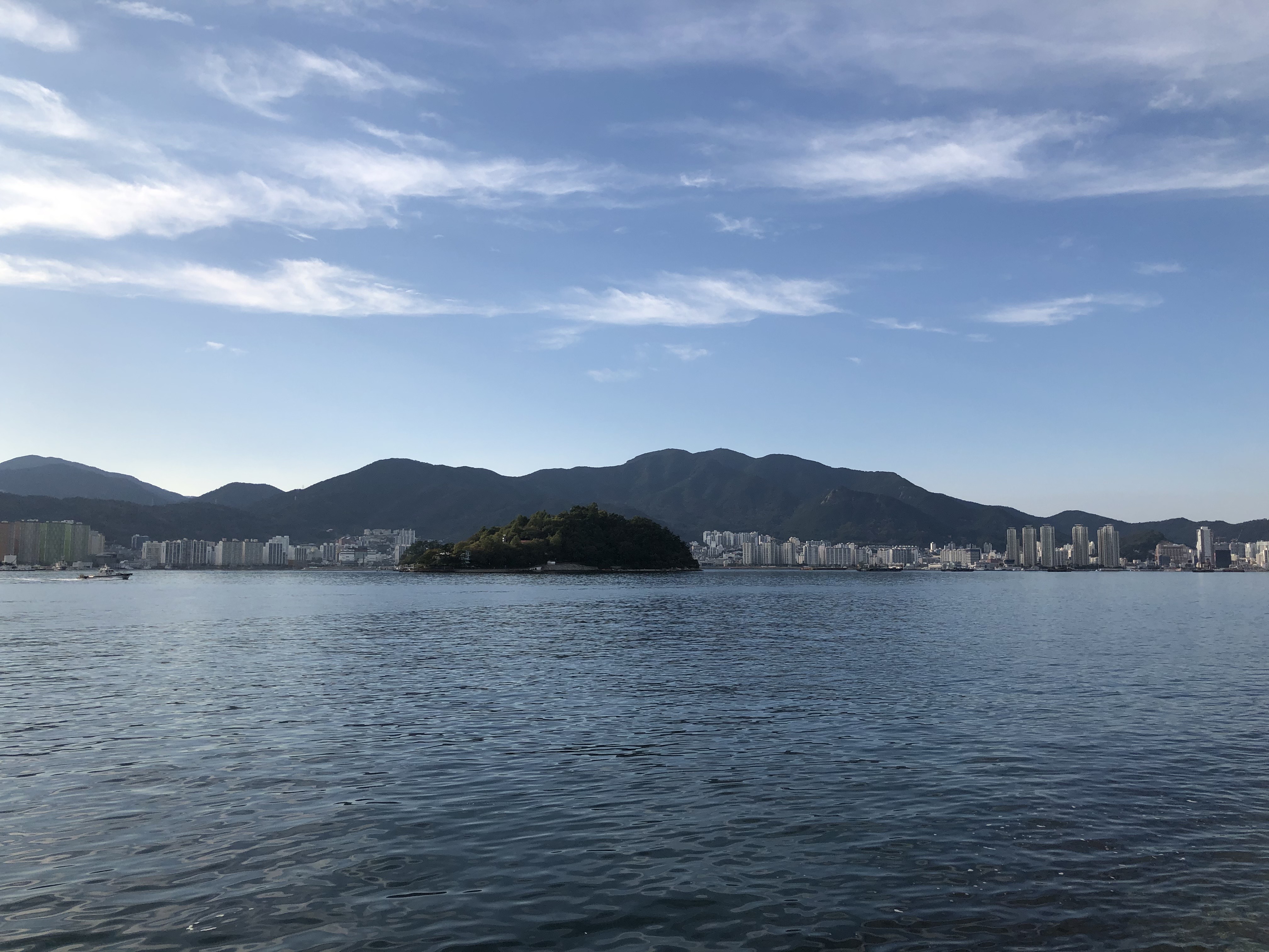  창원 바다낚시 포인트 추천 - 귀산방파제