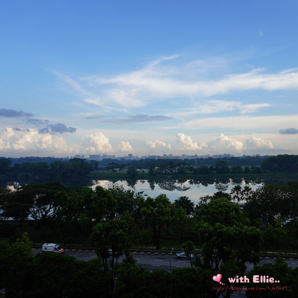 10월 옷차림 싱가포르 10월 8