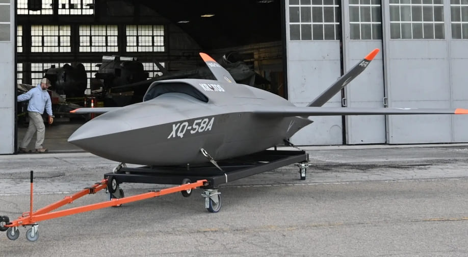 가공할 AI 무인전투기 시대 개막: XQ-58A 발키리 드론 VIDEO: Artificial intelligence flies XQ-58A Valkyrie drone