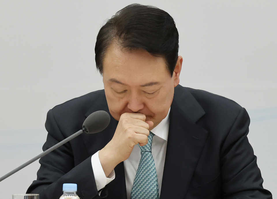  우려가 현실로..결국 20%대로 쪼그라든 尹대통령 지지율 [한국갤럽]