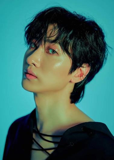 이번에 무려 20년만에 솔로 데뷔를 한 아이돌 | 인스티즈