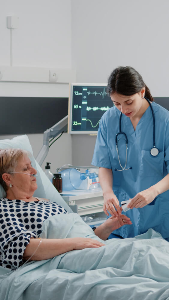 간호학(Nursing): 중환자실 간호사 vs 일반 병동 간호사, 어떤 차이가 있을까?