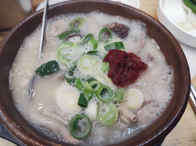  줄서는데는 이유가 있었네! 인하순대국