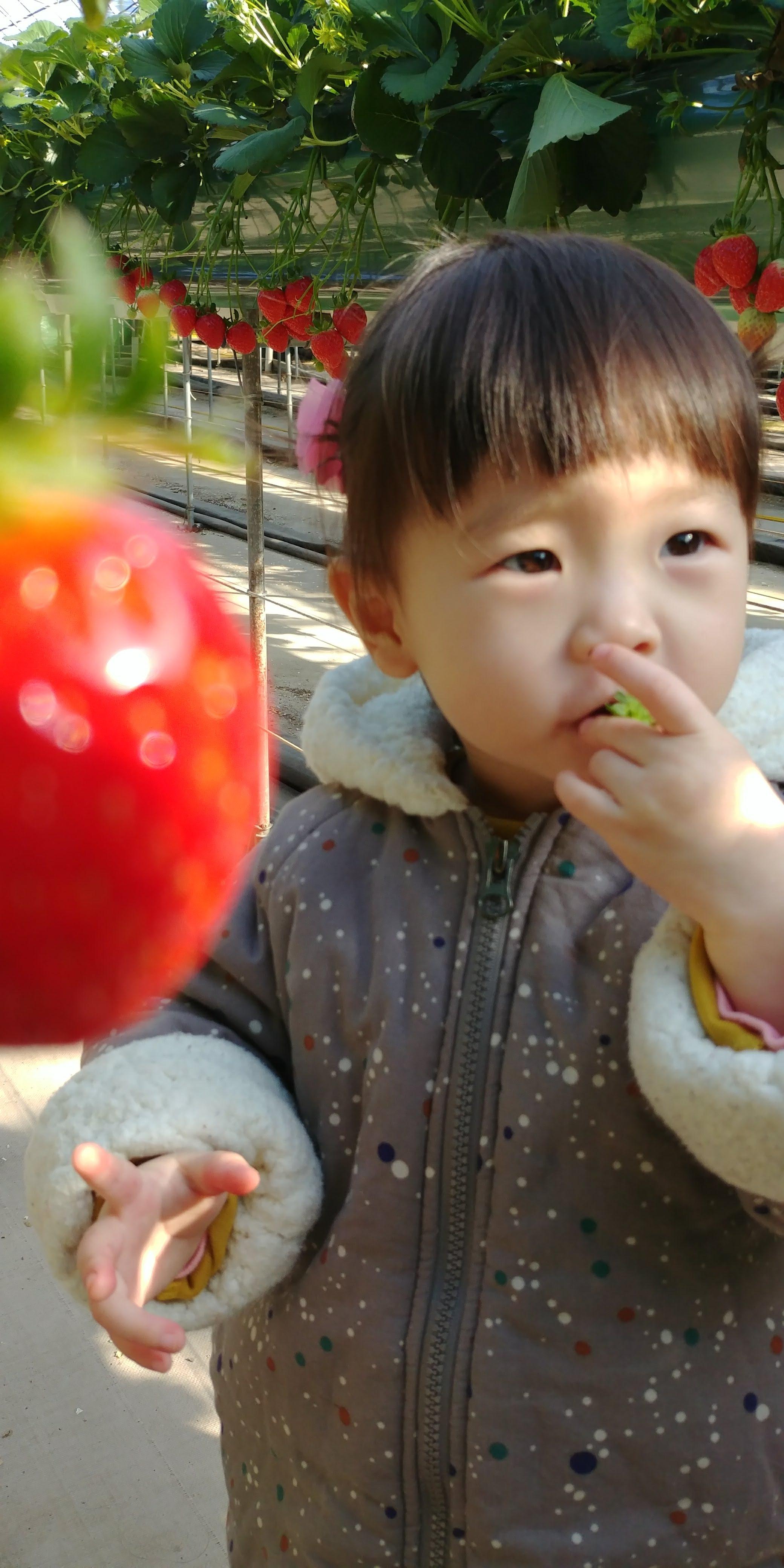 첫째와 둘만의 시간 보내는 사진