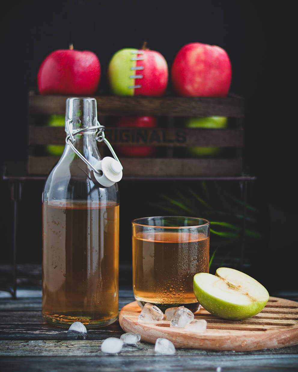apple cider vinegar&#44; apple&#44; 애플 사이다 비네가&#44; 애플사이다비네거&#44; 애플&#44;사과&#44; 사과 사이다식초&#44; 식초로 요리&#44; 식초로 베이킹