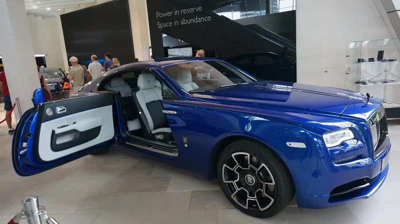 BMW Welt 전시차량
