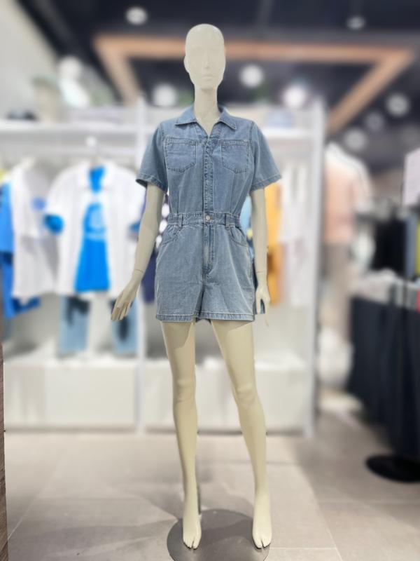 게스 여성 쇼츠 오버롤 멜빵 반바지 YN2D6753