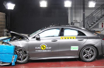 Euro NCAP 메르세데스 벤츠 A클래스 B클래스 E클래스 G클래스 GLA GLB GLE CLA CLS 충돌테스트 안전성 평가 결과17