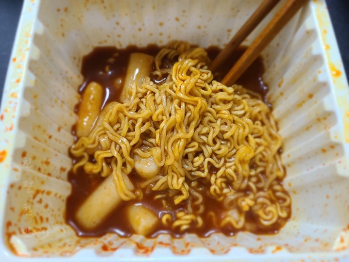  CU편의점 신상 떡볶이 솔직리뷰 < 뉴 자이언트 쫄깃한 라볶이 >