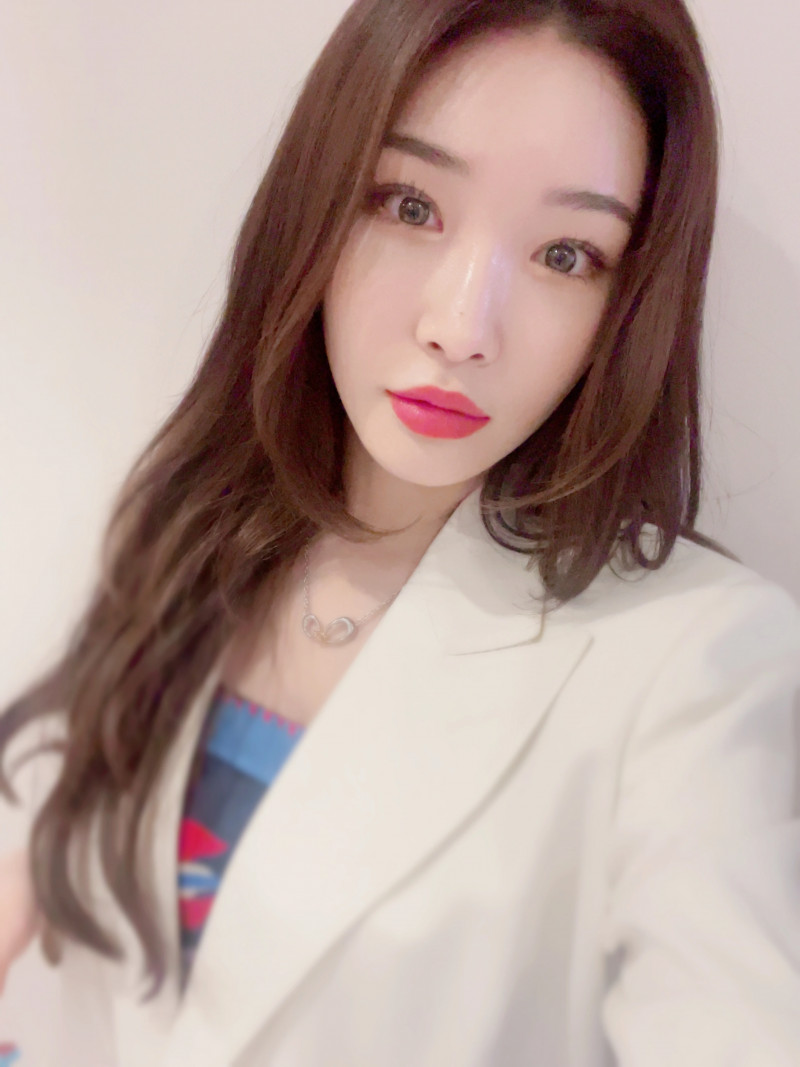  청하 트위터 바인 사진 업데이트 2105