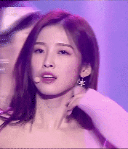  2020 가요대축제 오마이걸 아린 오프숄더