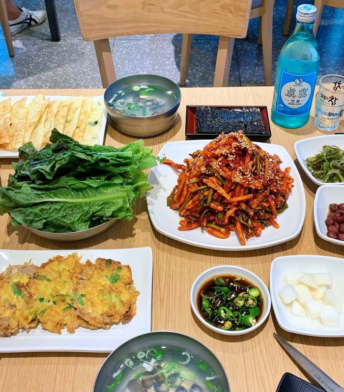 생생정보 무침회 맛집