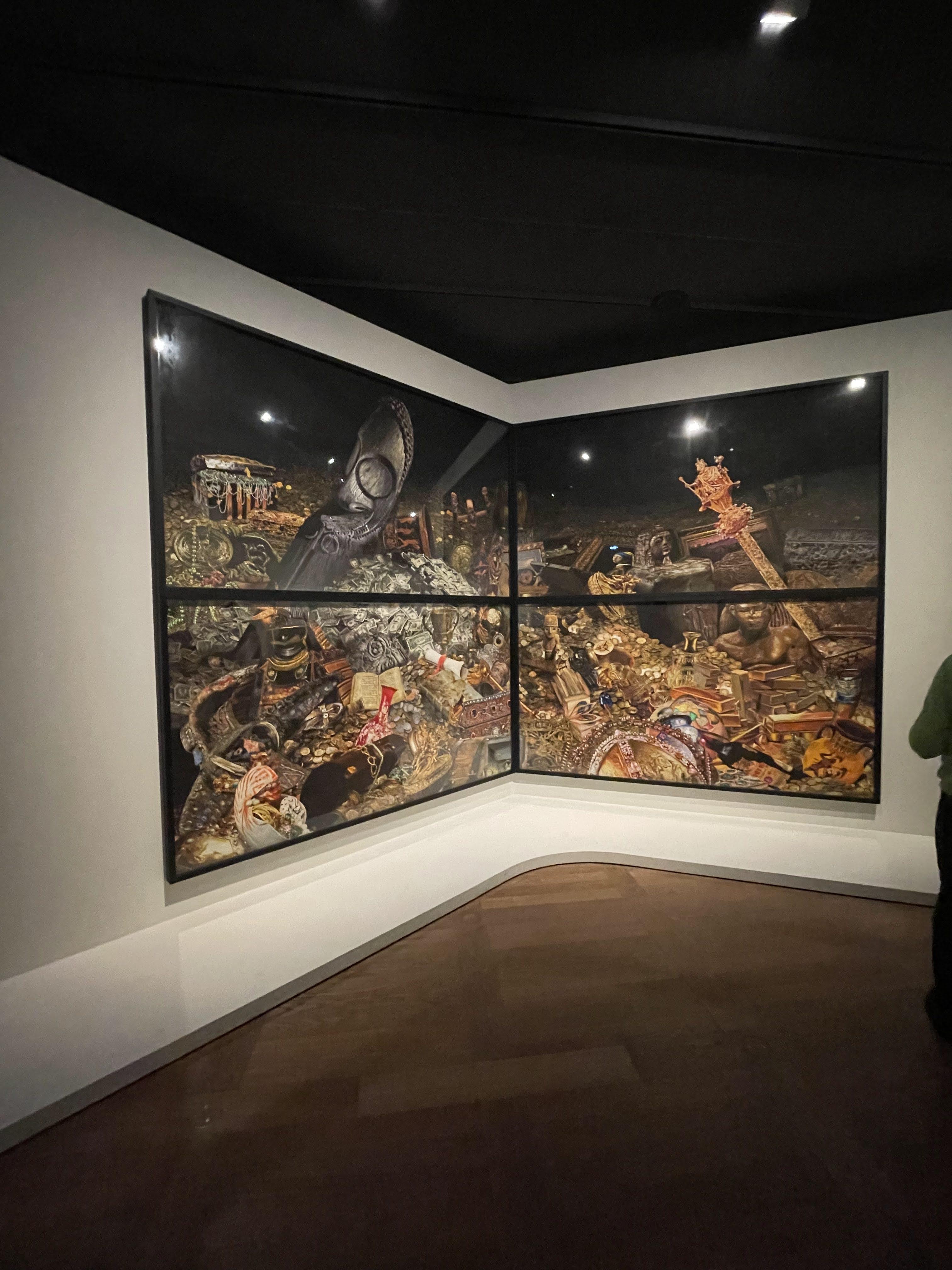 사물들, 루브르박물관 전시회, 20