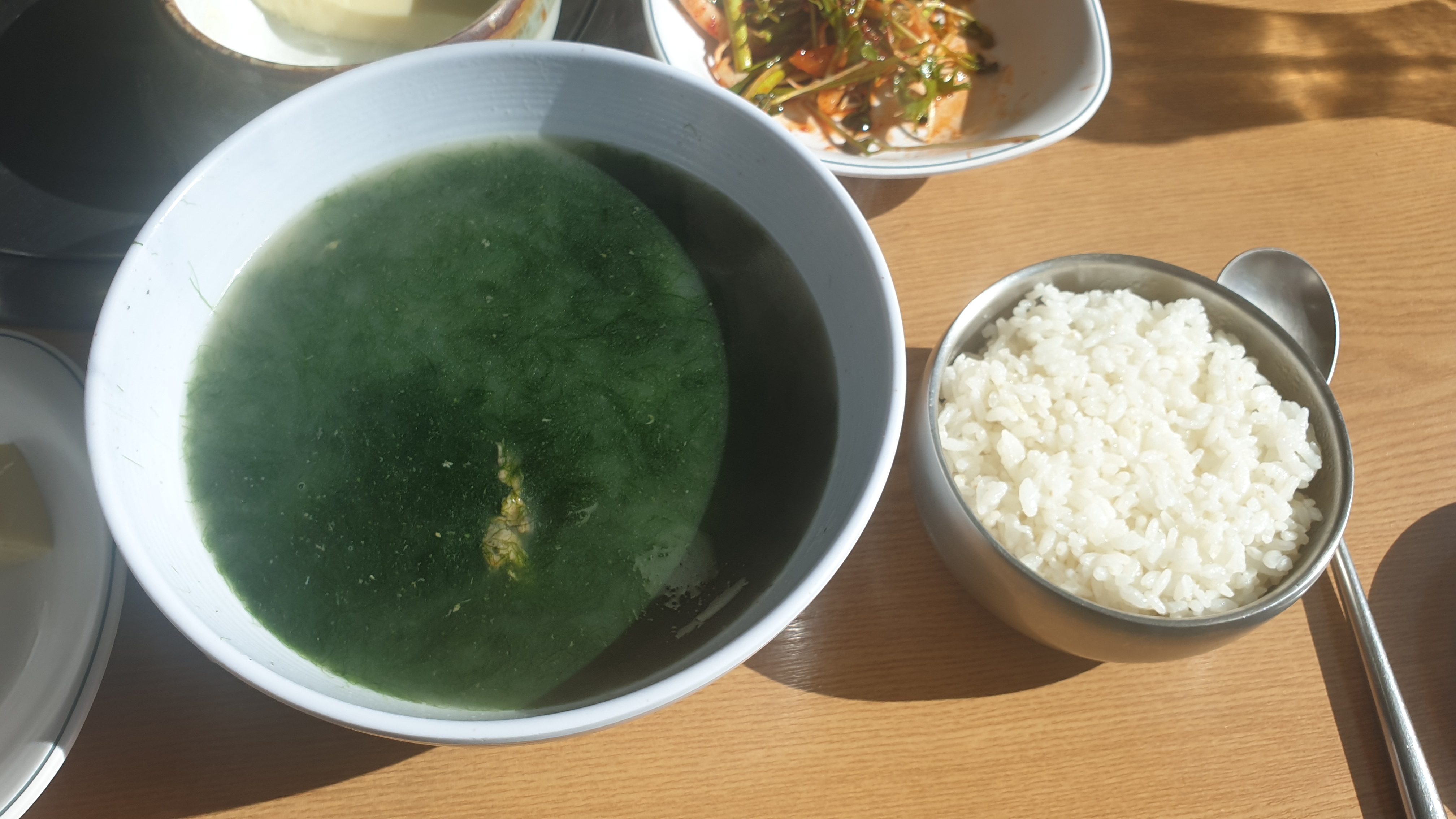  <낙지의꿈> 겨울 메뉴 매생이굴떡국을 먹어보았따!