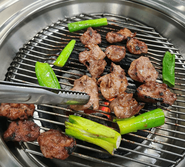 식당에서 판매하는 메뉴 사진들