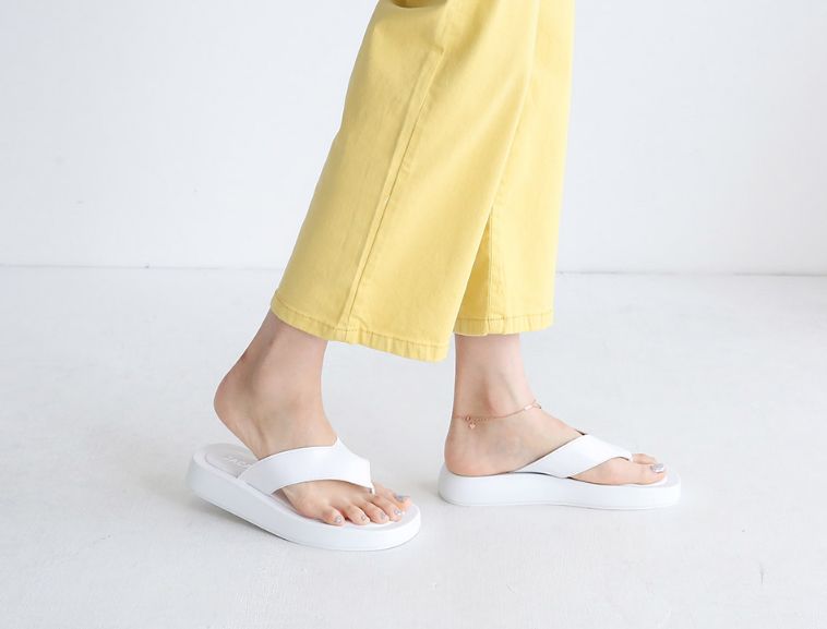  굽이 있어서 편한 3 cm 쪼리 플립플랍