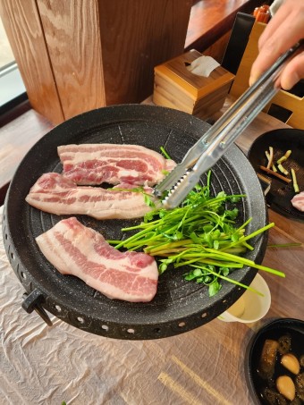 햇미나리 삼겹살