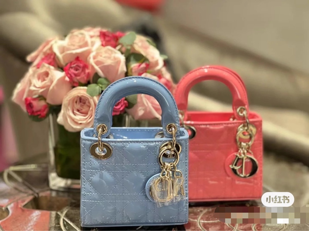  [DIOR] 디올 레이디 마이크로 백 S0856OWCB (2 COLOR)