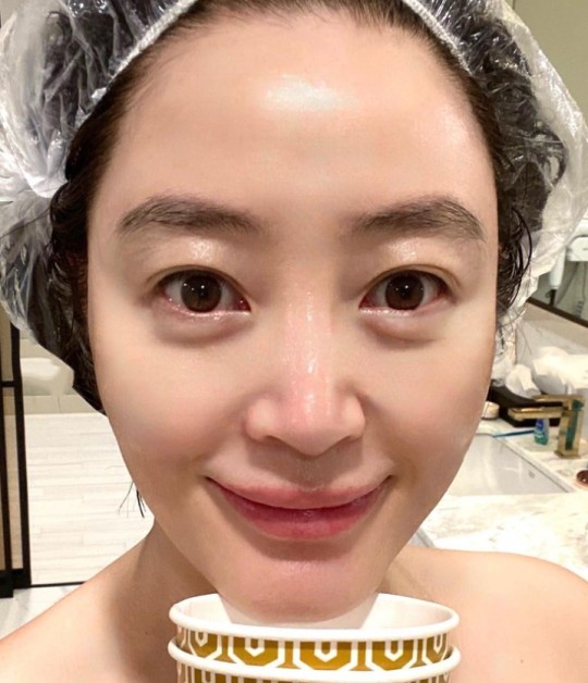  김혜수, 완벽 민낯에도 굴욕 없는 미모! 무결점 비주얼 [사진]