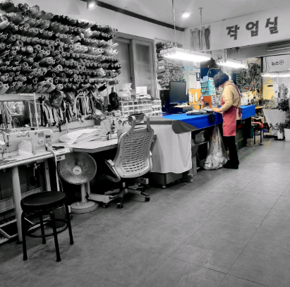 다리폼 매장 사진