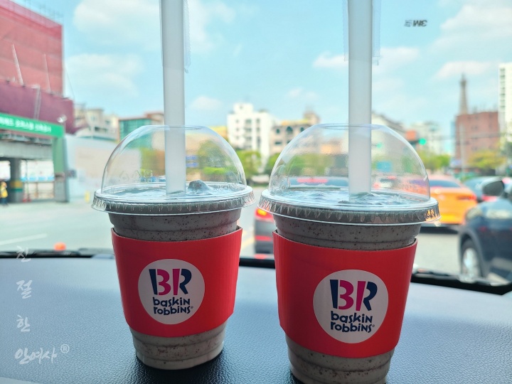  민트초코봉봉 와츄원쉐이크 1+1 베스킨라빈스 이달의맛 후기