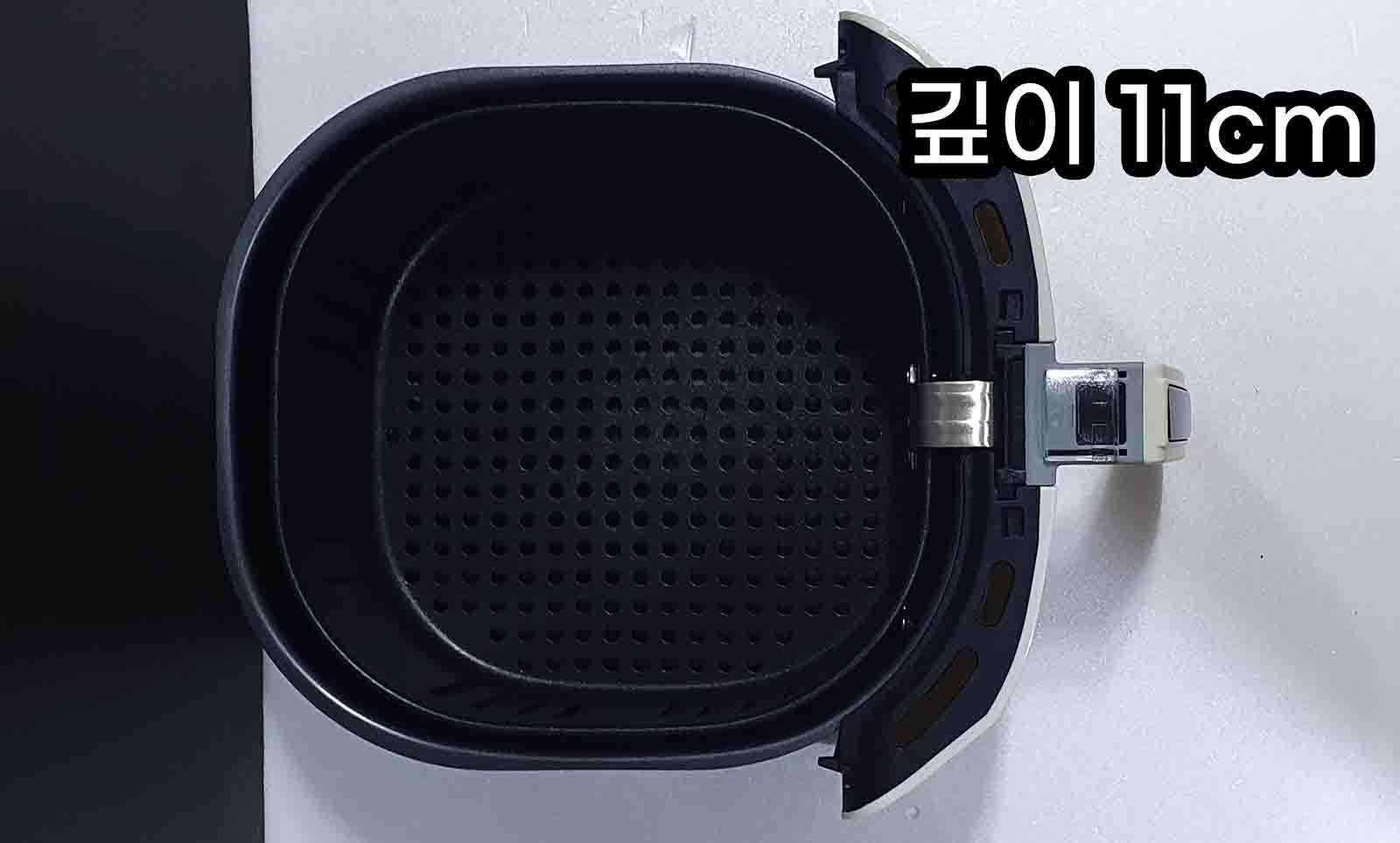 트레이더스 에어프라이어 바스켓 사진이다