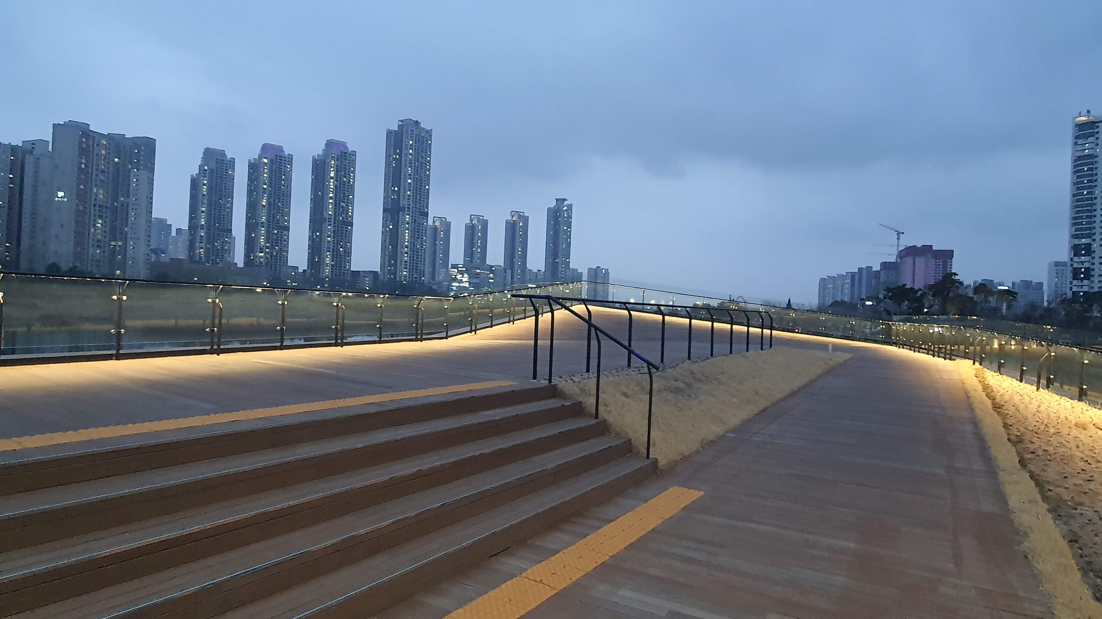 카페다이브 이미지