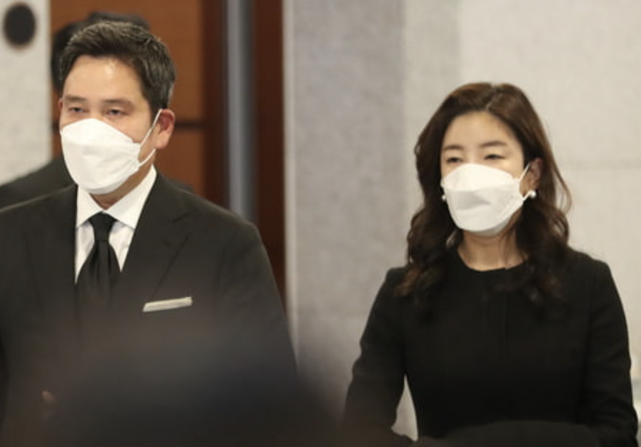 '고현정은 시집살이 시키더니..' 정용진과 재혼한 재벌 2세가 고현정 아이들에게 한 행동