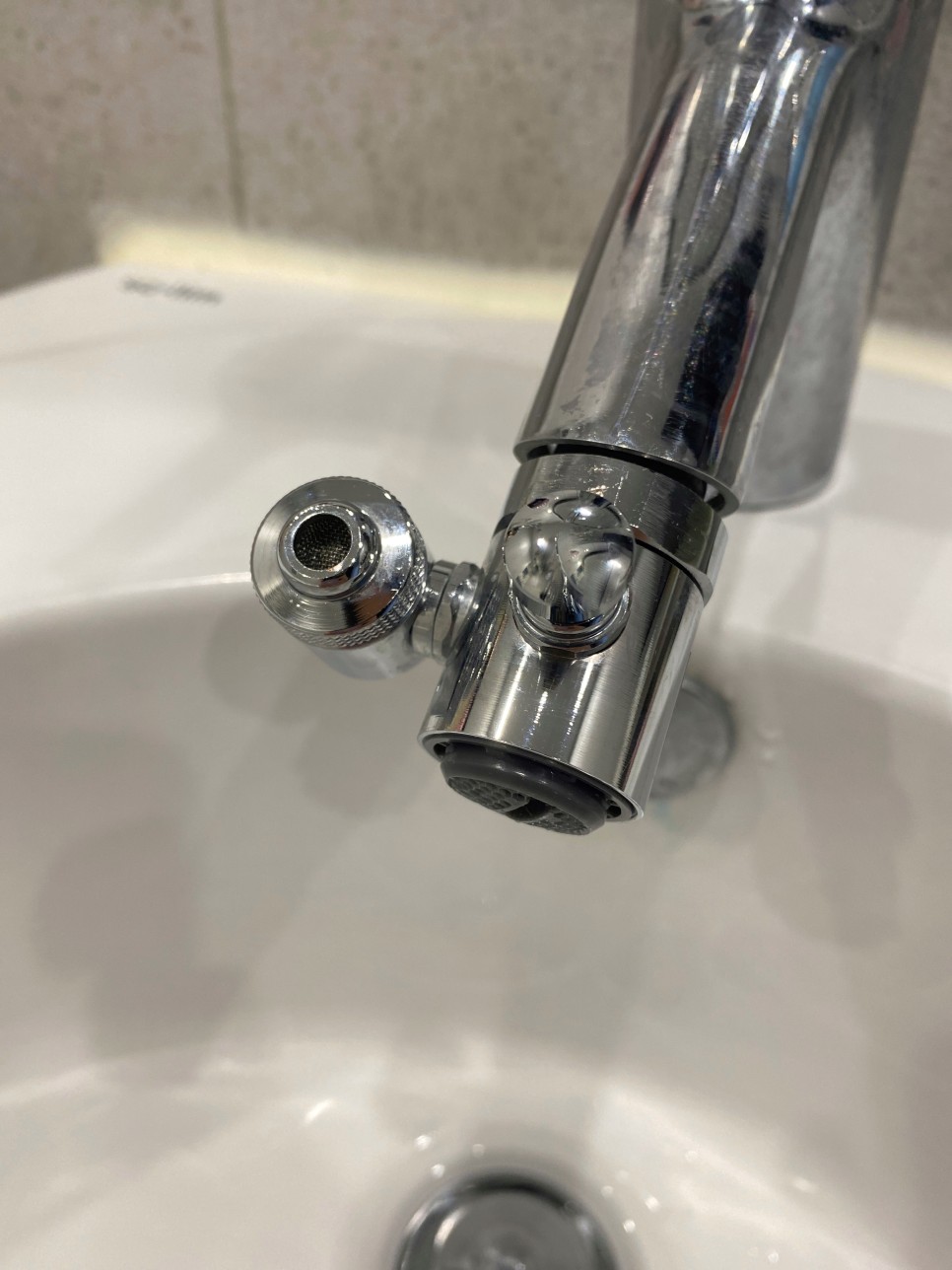 엄마 손목 보호해요~ 아이홈 아기비데 수전으로 9