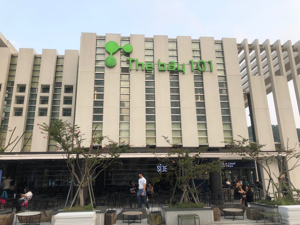  부산 해운대 맛집/동백섬 맛집 더베이101『더그랜드카페』데이트 하기 좋은 레스토랑에서 바베큐 플레터 먹어봤어요.