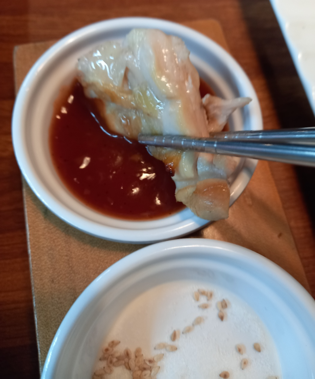 찐불이찐숯불두마리치킨 이미지