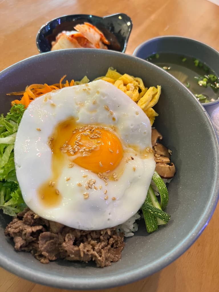 베트남-다낭-맛집-써니-브레드-비빔밥