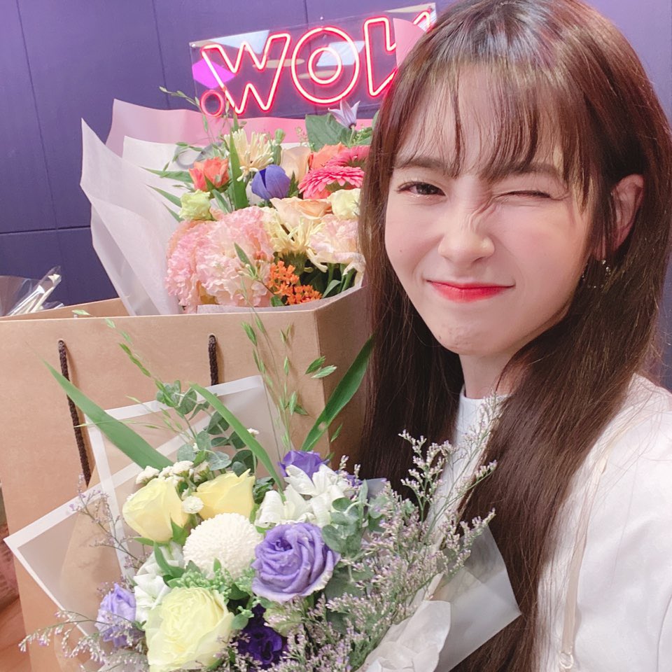  [러블리즈 유지애] 어벤걸스의 영원한 화요일 호스트, 쟤디 고생 많았어요