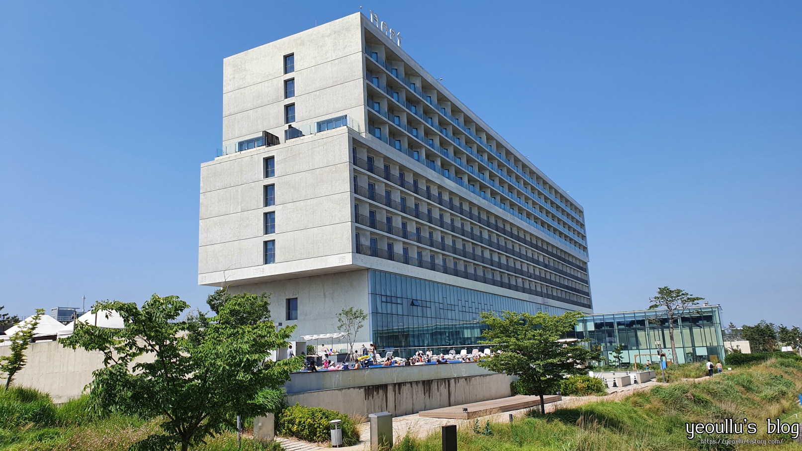  인천 5성급 호텔 수영장에서 피서를, 인천 네스트 호텔 수영장