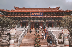 홍콩 여행 추천 포 린 사원