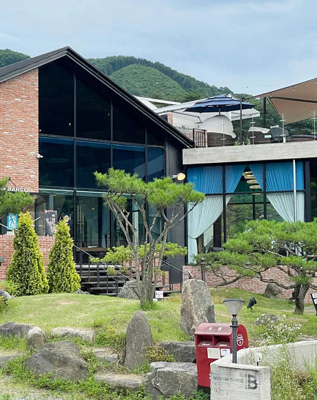 뮤지엄B