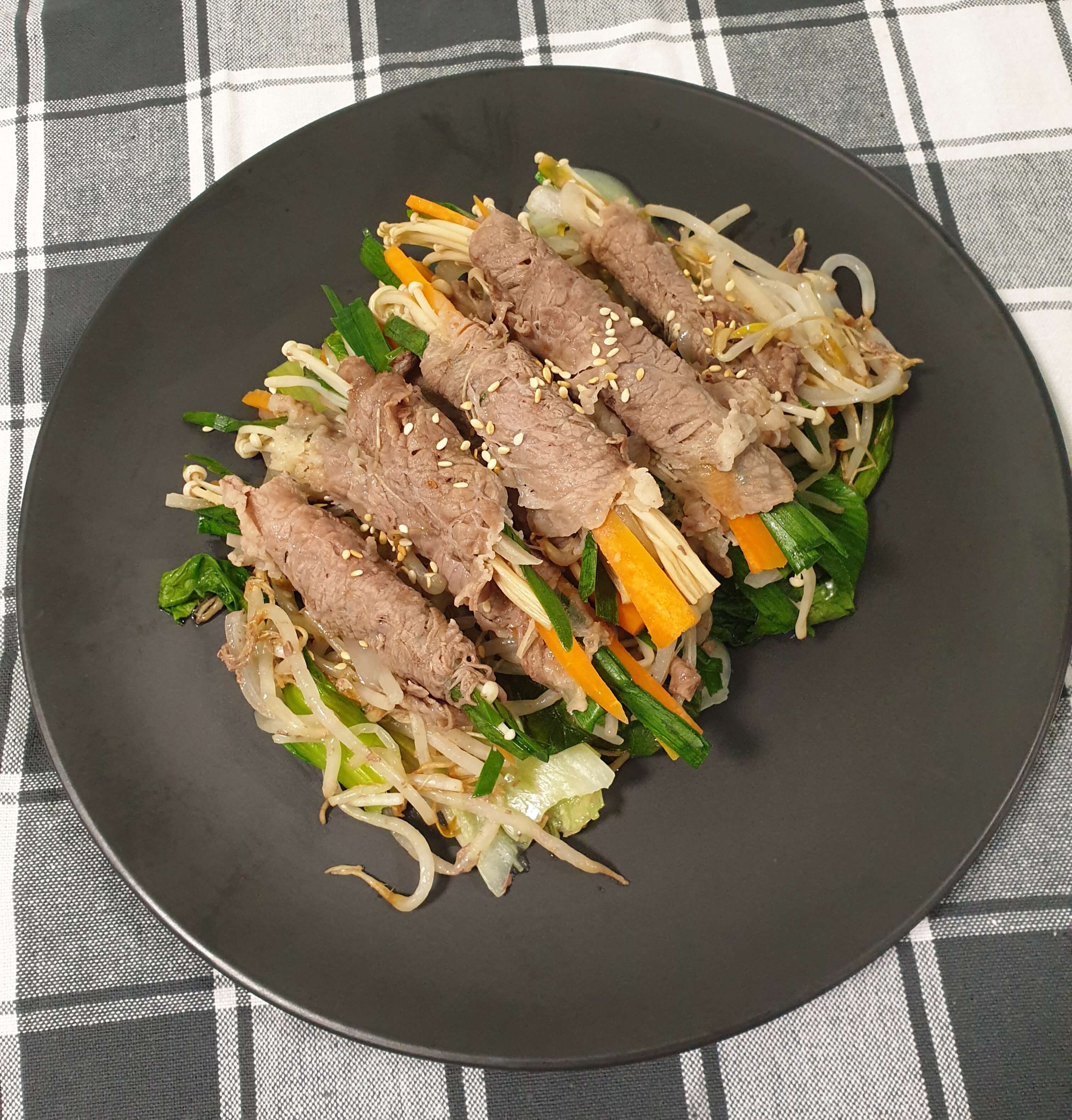  차돌박이 말이찜, 기름기 쏙 빠진 깔끔하고 담백한 고기 요리