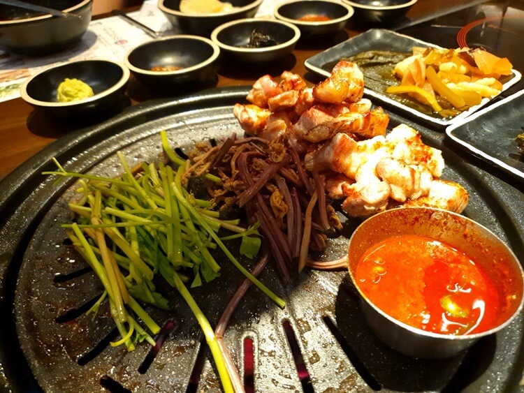  마포 맛집 - 마포하면 육시리! 육시리 고기가 맛있는 진짜 이유