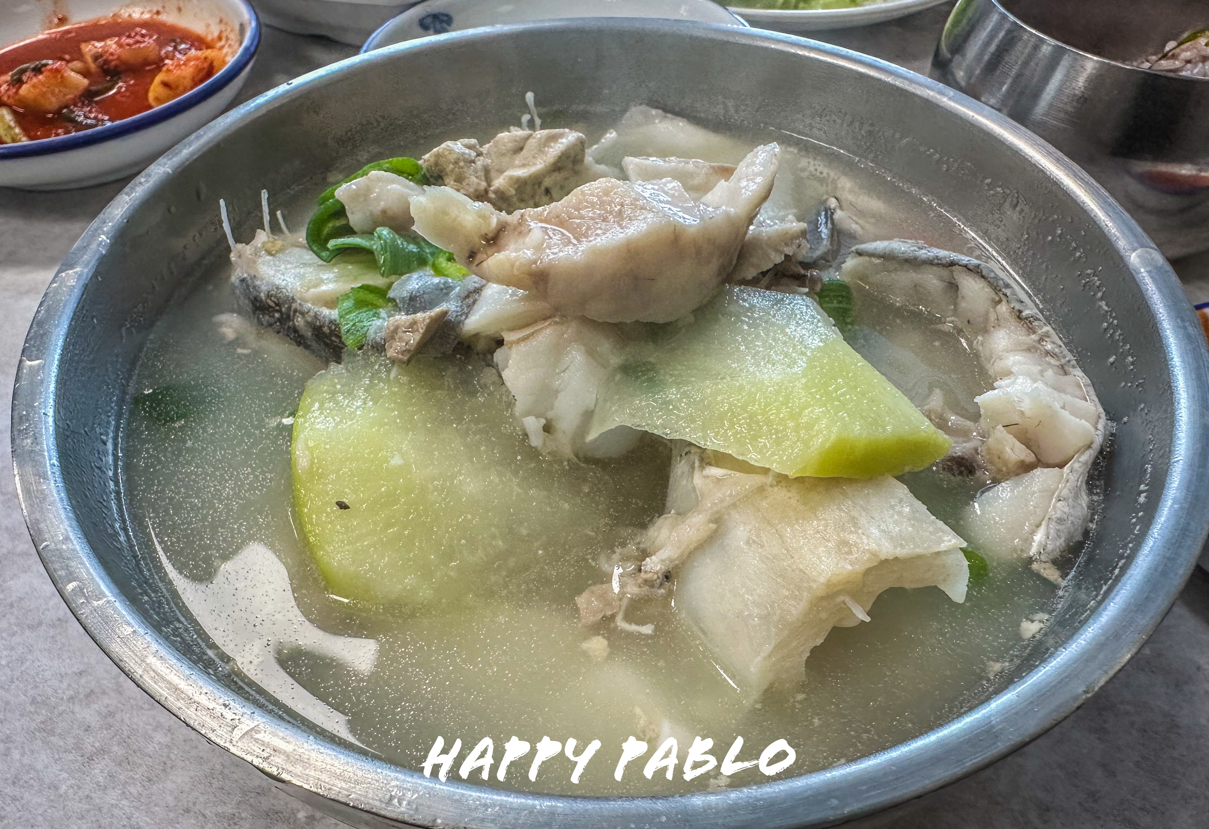  제철 만난 생대구탕, 뜨끈한 국물이 시원한 김해횟집 생대구탕, 노무현 대통령도 좋아하셨던 그 맛