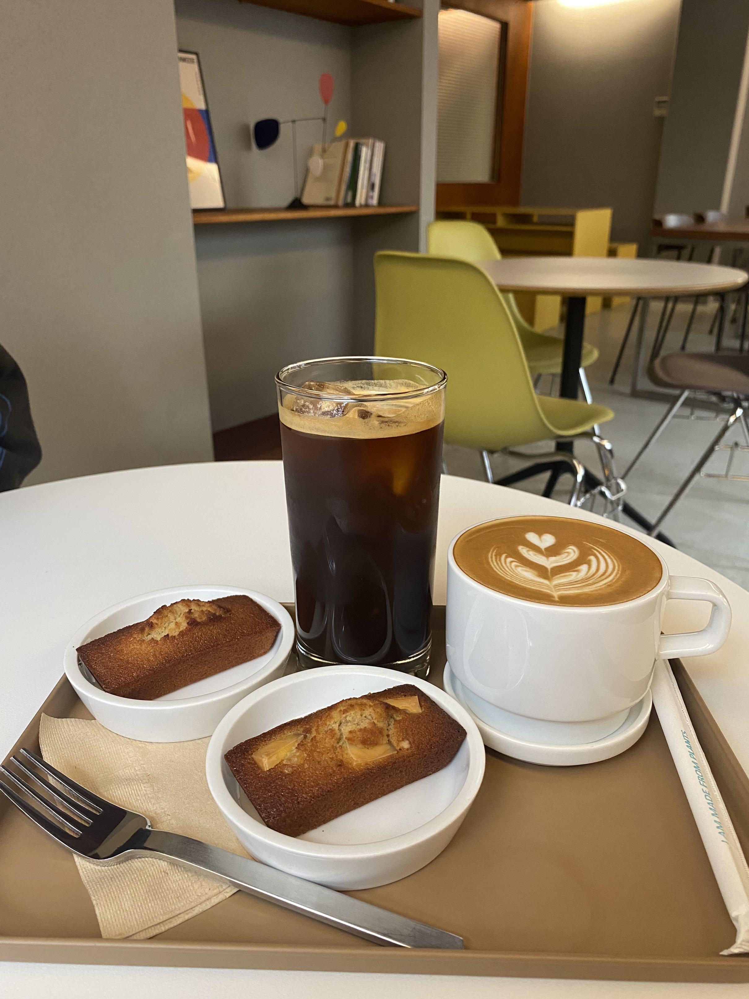 아아메, 라떼, 휘낭시에
